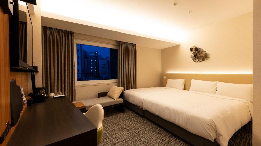 Premier Hotel Cabin President Osaka 3